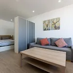 Seaview 1 Bedroom Modern Apartment