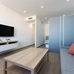 Seaview 1 Bedroom Modern Apartment