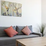 Seaview 1 Bedroom Modern Apartment *