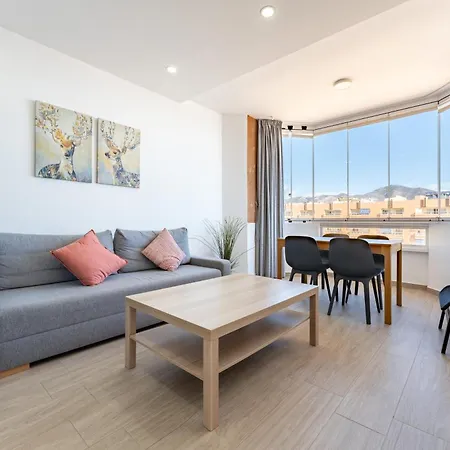 Seaview 1 Bedroom Modern *