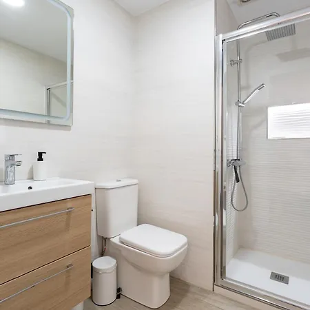 Seaview 1 Bedroom Modern Lägenhet
