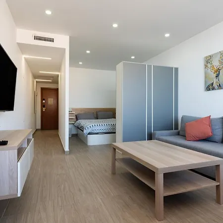 Seaview 1 Bedroom Modern *